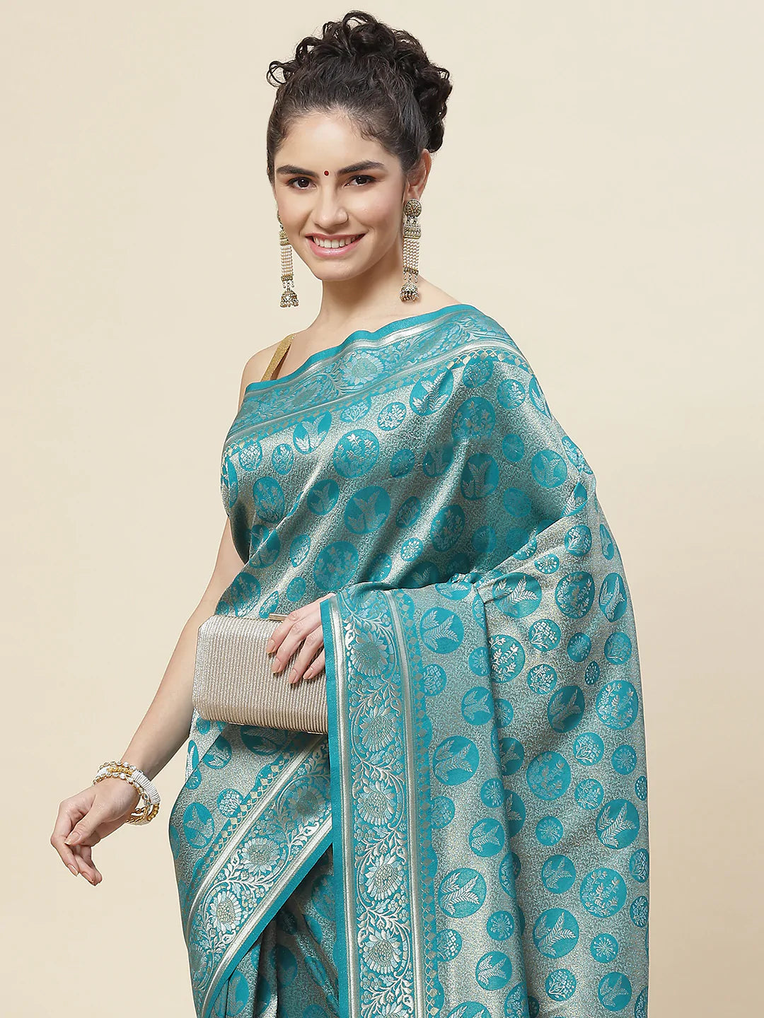 Zari Border Art Handloom Woven Saree