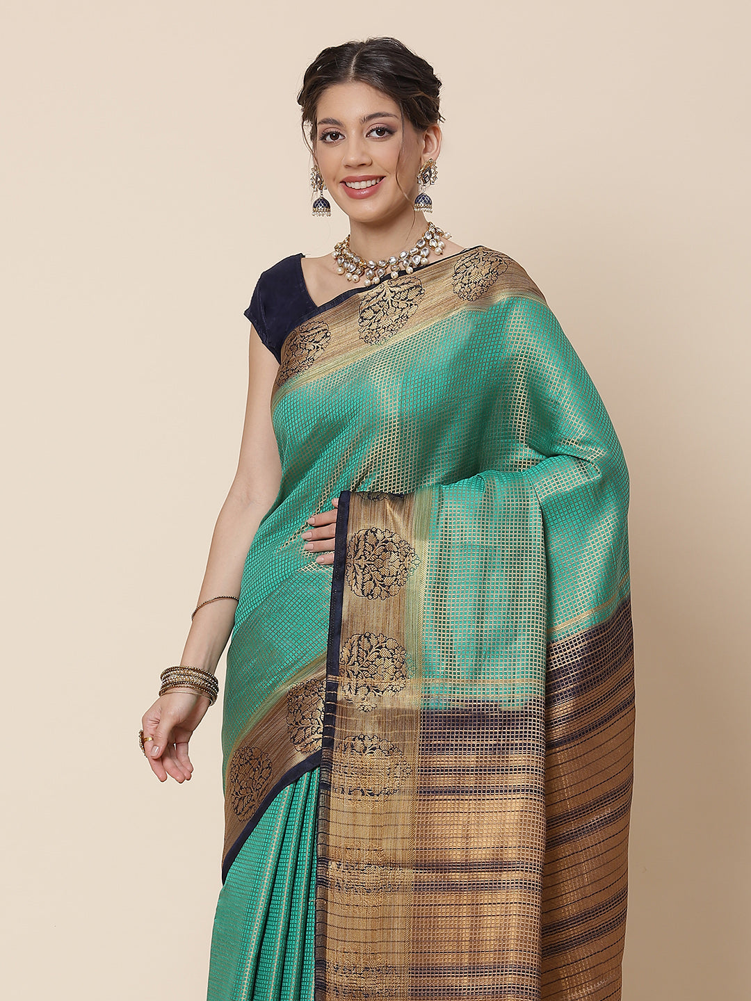Jacquard Zari Border Art Handloom Woven Saree