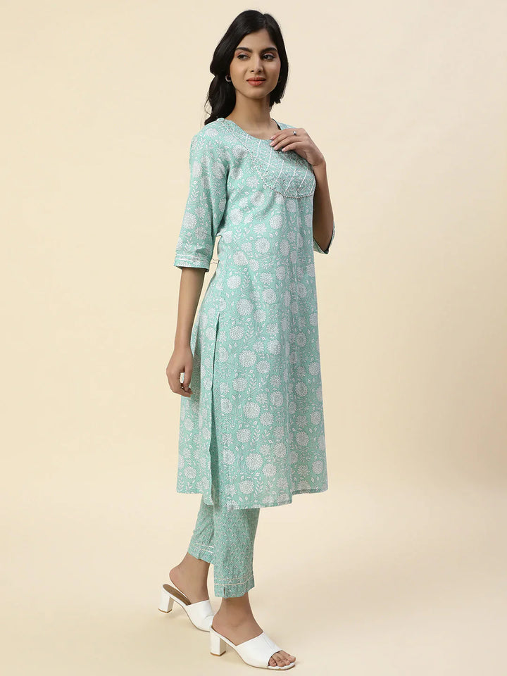 Floral Printed Cotton Kurta With Pants