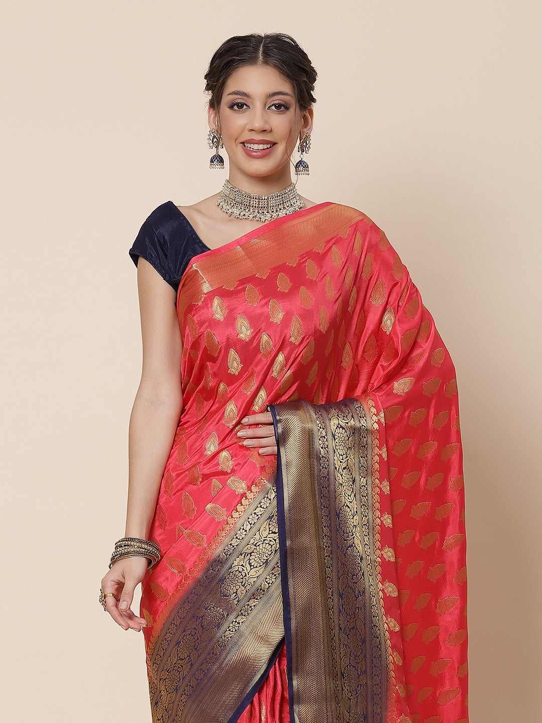 Zari Border Booti Work Art Handloom Woven Saree