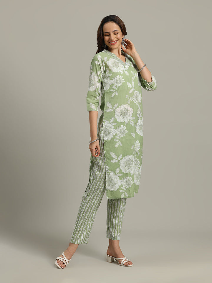 Floral Parinted Cotton Blend Kurta With Pants &amp; Dupatta
