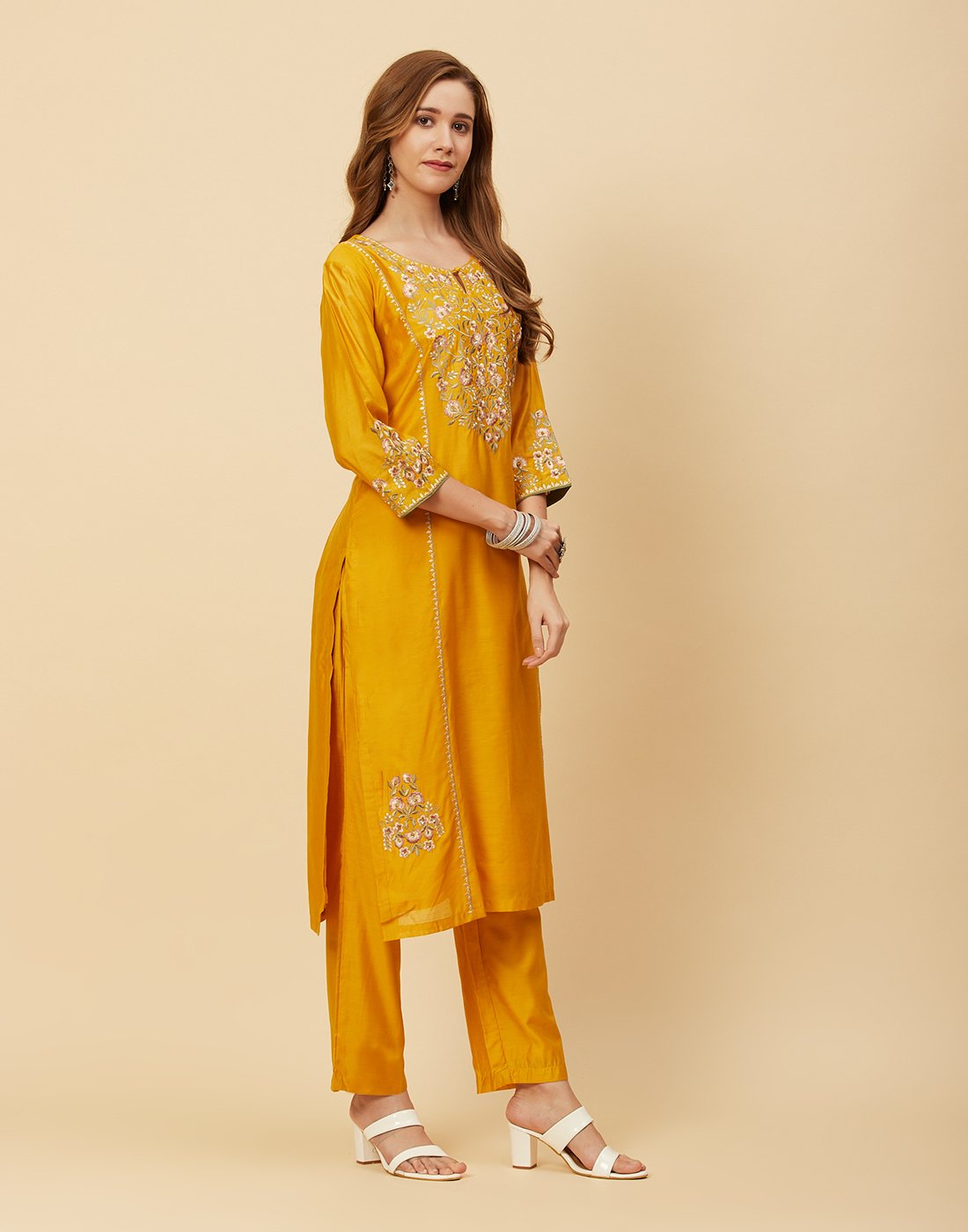 Embroidered Chanderi Kurti With Pant
