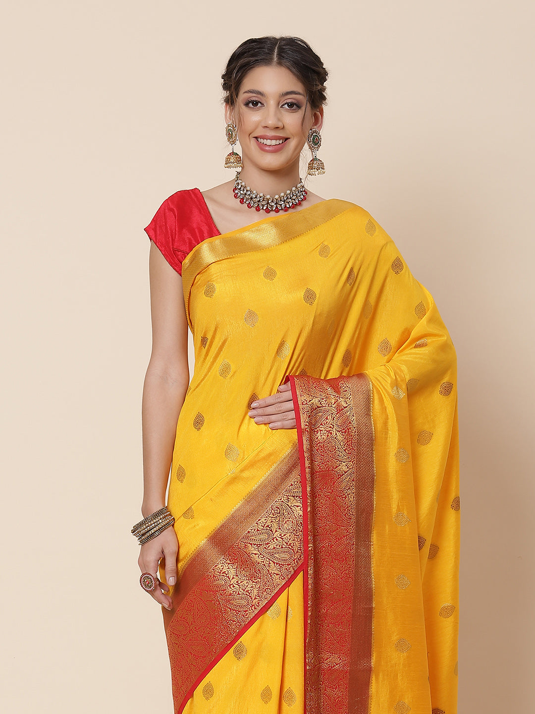 Zari Border Booti Art Handloom Woven Saree