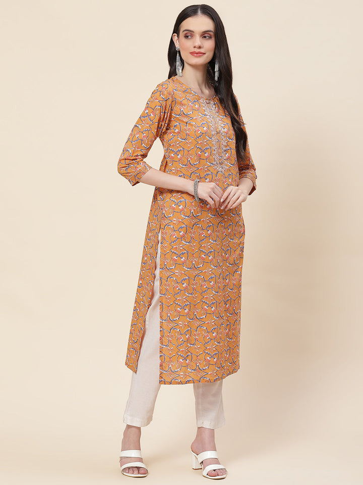 Printed &amp; Neck Embroidered Cotton Kurta