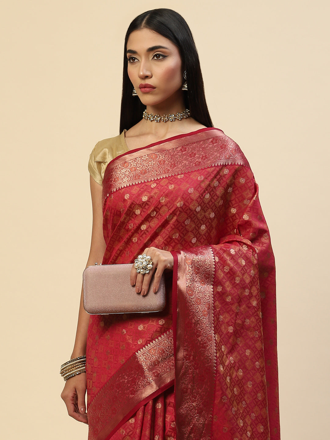Zari Border Booti Handloom Woven Saree