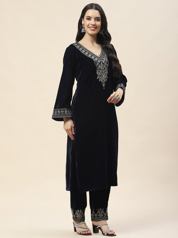 Neck Embroidered Velvet Kurta With Pants