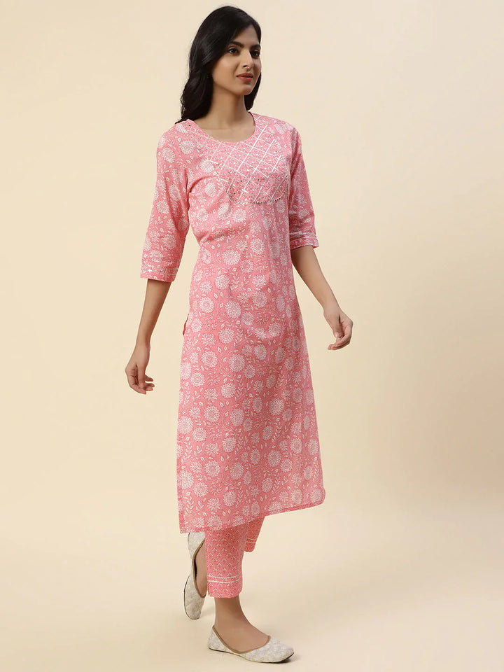 Floral Printed Cotton Kurta With Pants