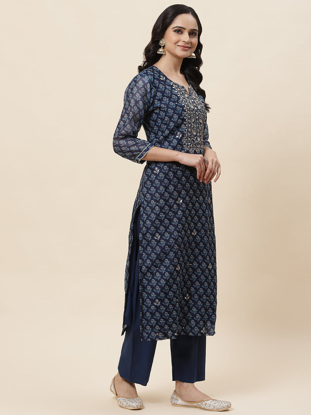 Floral Printed Chanderi Kurta With Pants & Dupatta