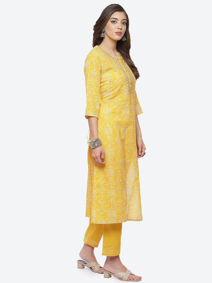 Resham Booti Cotton Stitched Salwar Kameez With Chiffon Dupatta