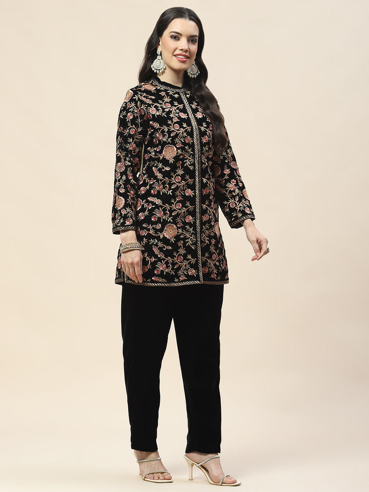 Zari Jaal Embroidery Velvet Short Kurta With Pants