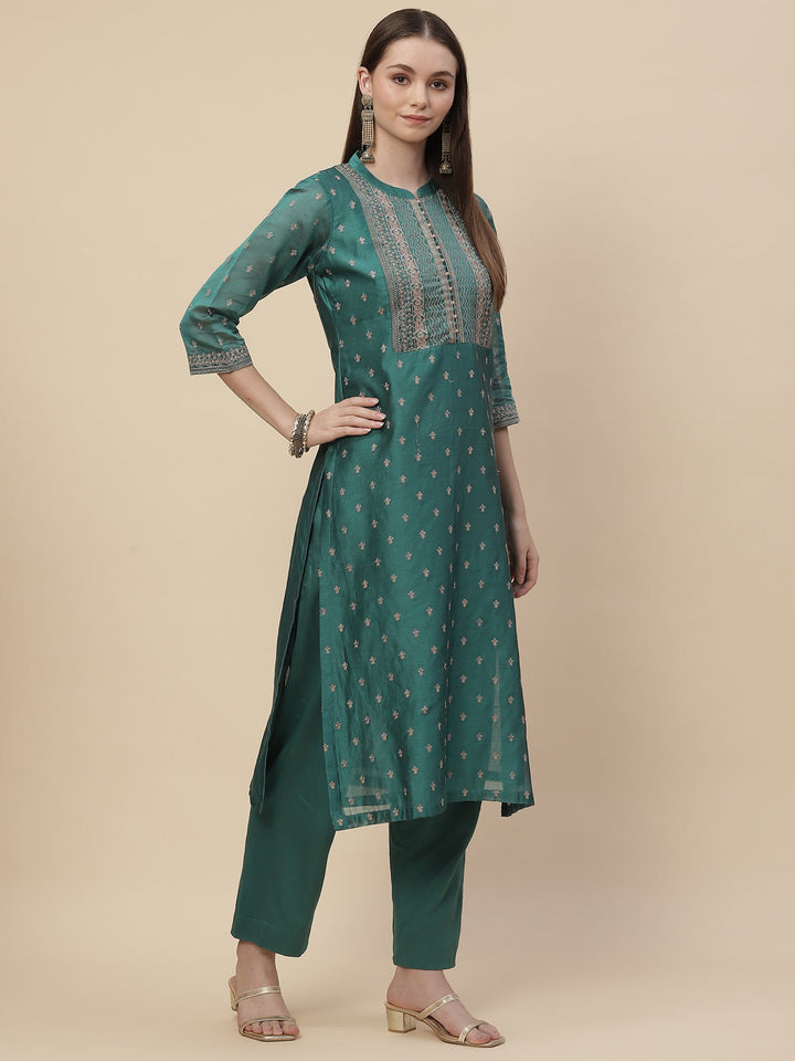 Resham Booti Cotton Kurta With Pants &amp; Dupatta