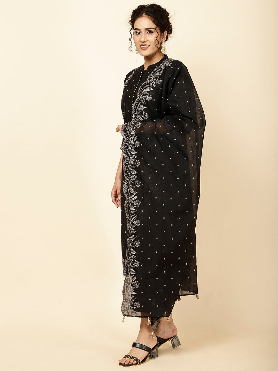 Embroidered Chanderi Kurta With Pants &amp; Dupatta