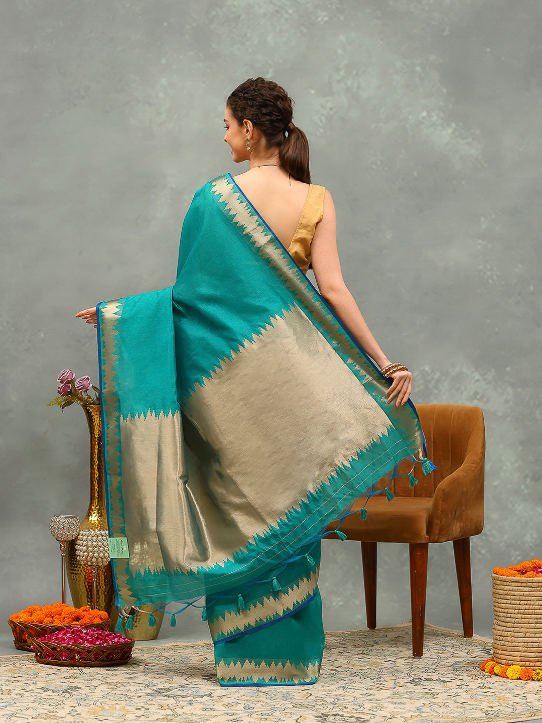 Woven Design Cotton Blend Saree