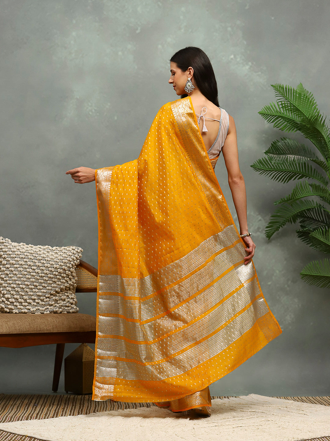 Woven Booti Art Silk Saree