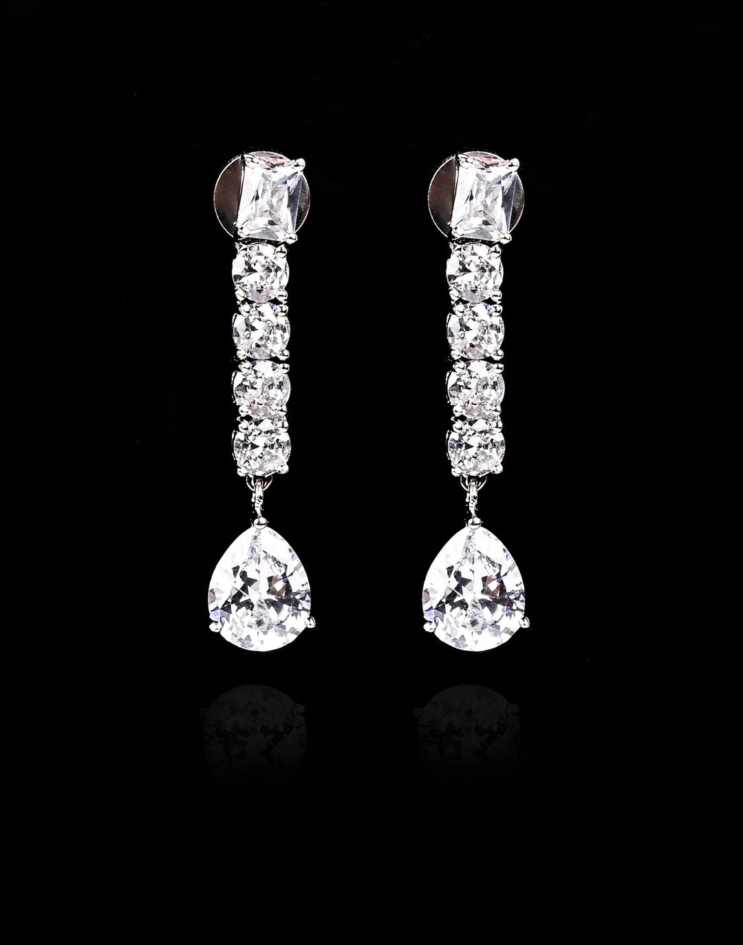 Gold Plated Earring embellished With Diamond Stone