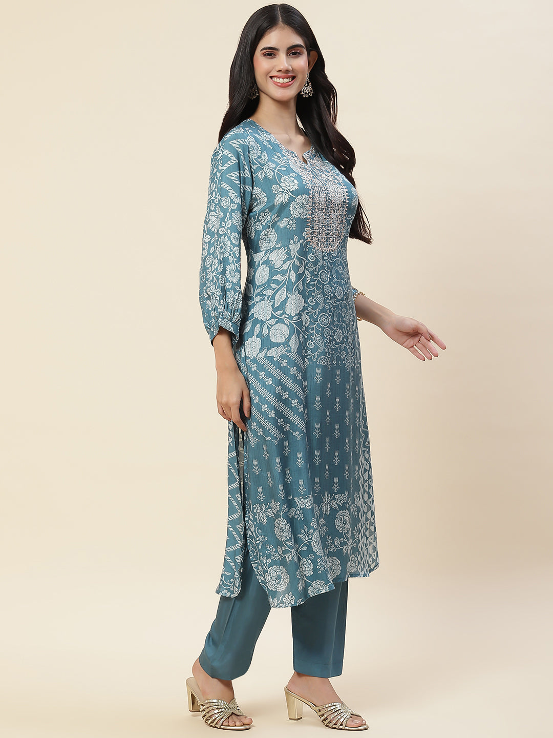 Floral Printed Muslin Kurta With Pants