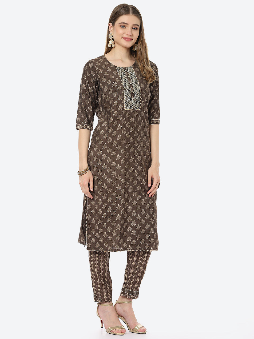 Zari Neck Embroidered Printed Cotton Kurta With Pant