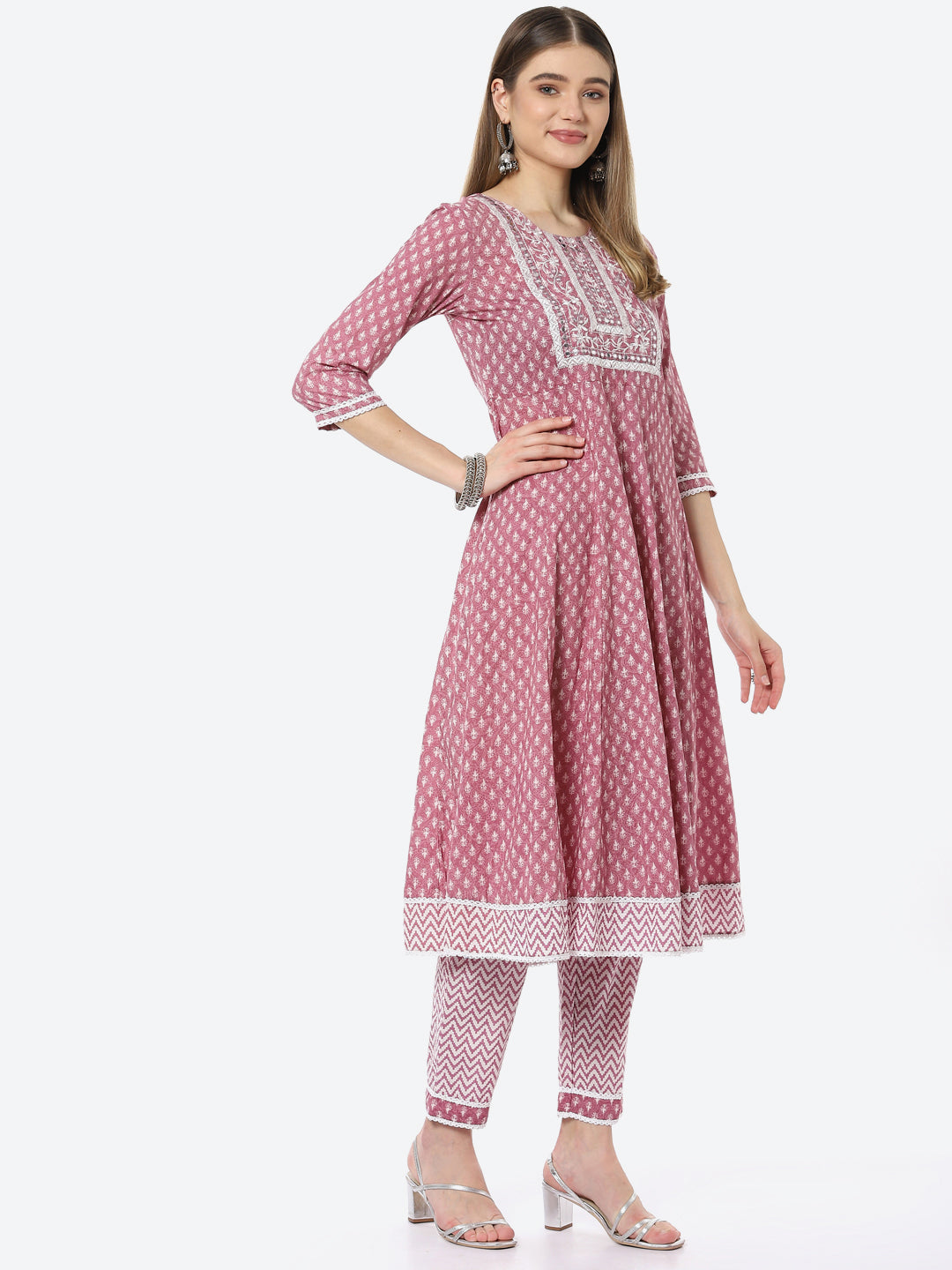 Resham Neck Booti  Printed Cotton A-line Kurta With Pant &amp; Chiffon Dupatta