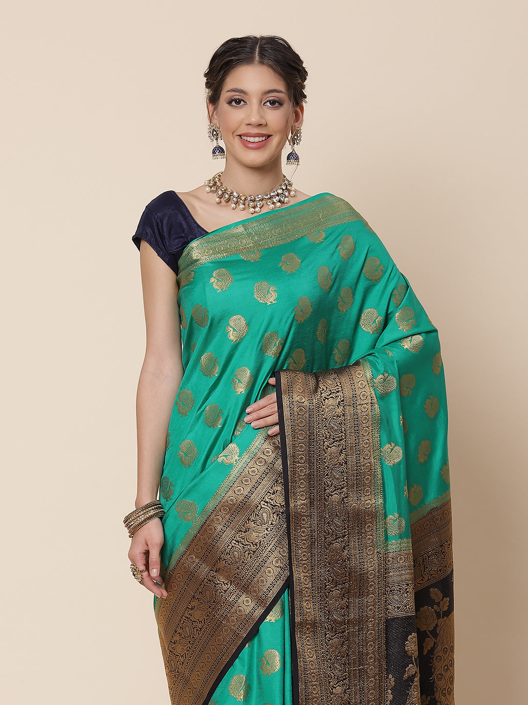 Zari Border Woven Art Handloom Saree