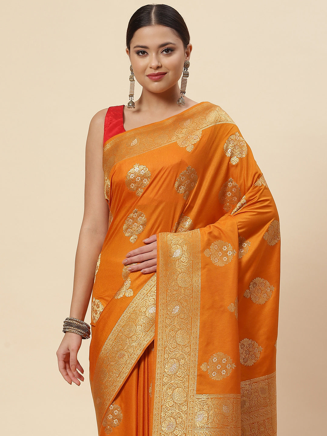 Zari Booti Handloom Woven Saree