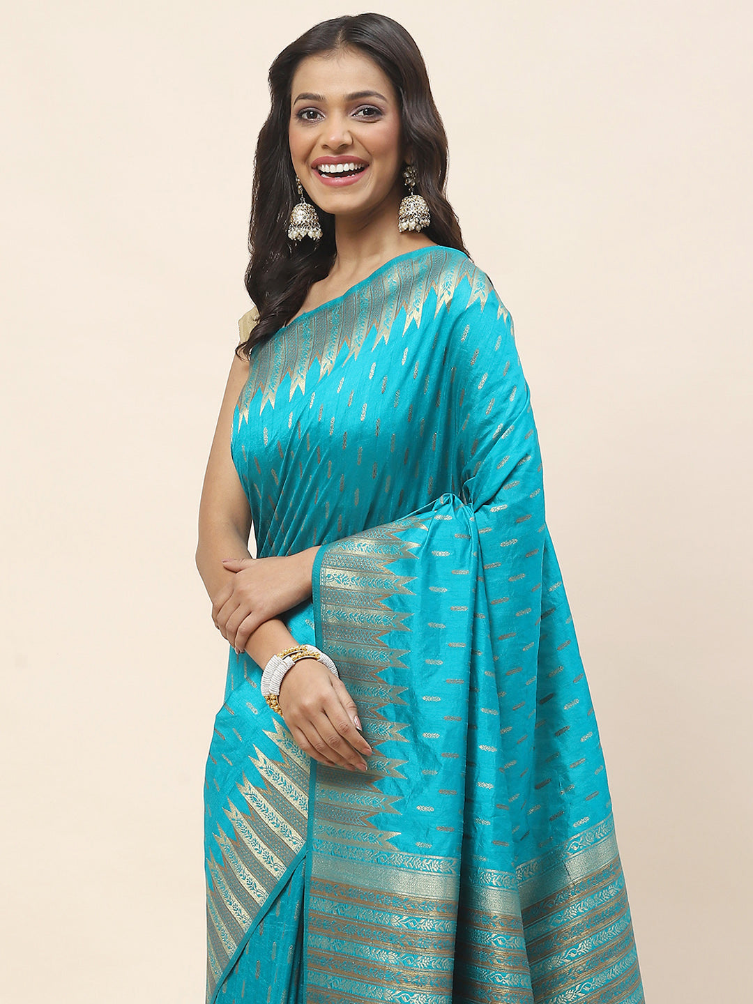 Zari Border Booti Woven Handloom Saree