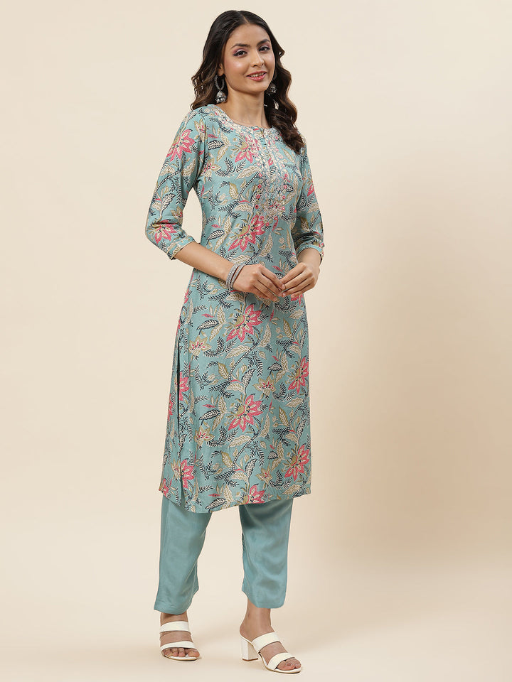 Floral Printed Mulsin Kurta With Pants
