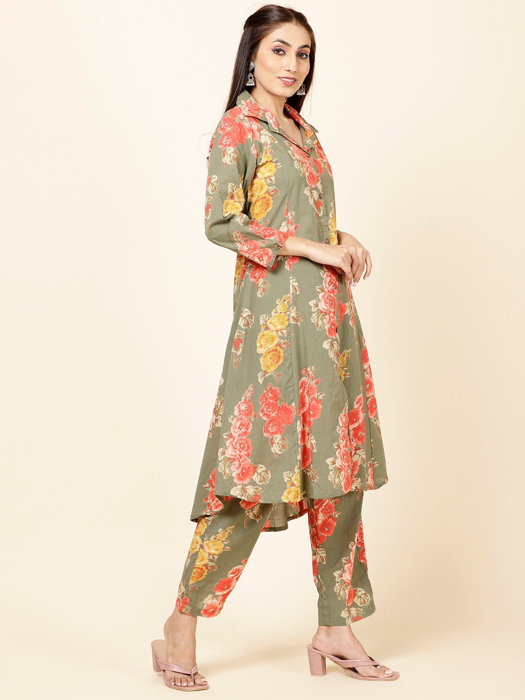 Floral Printed Cotton Kurta With Pants