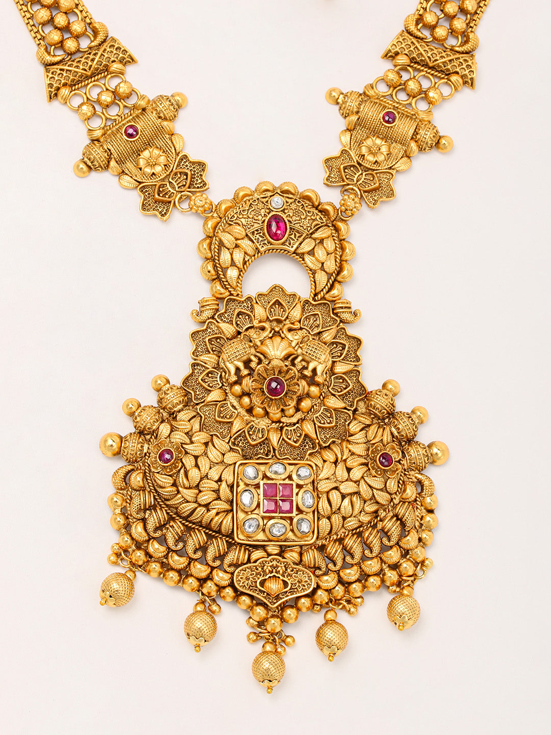 Gold Plated Necklace With Earrings