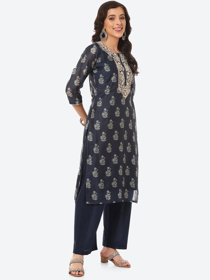Floral Printed Embroidered Kurta With Pant &amp; Dupatta