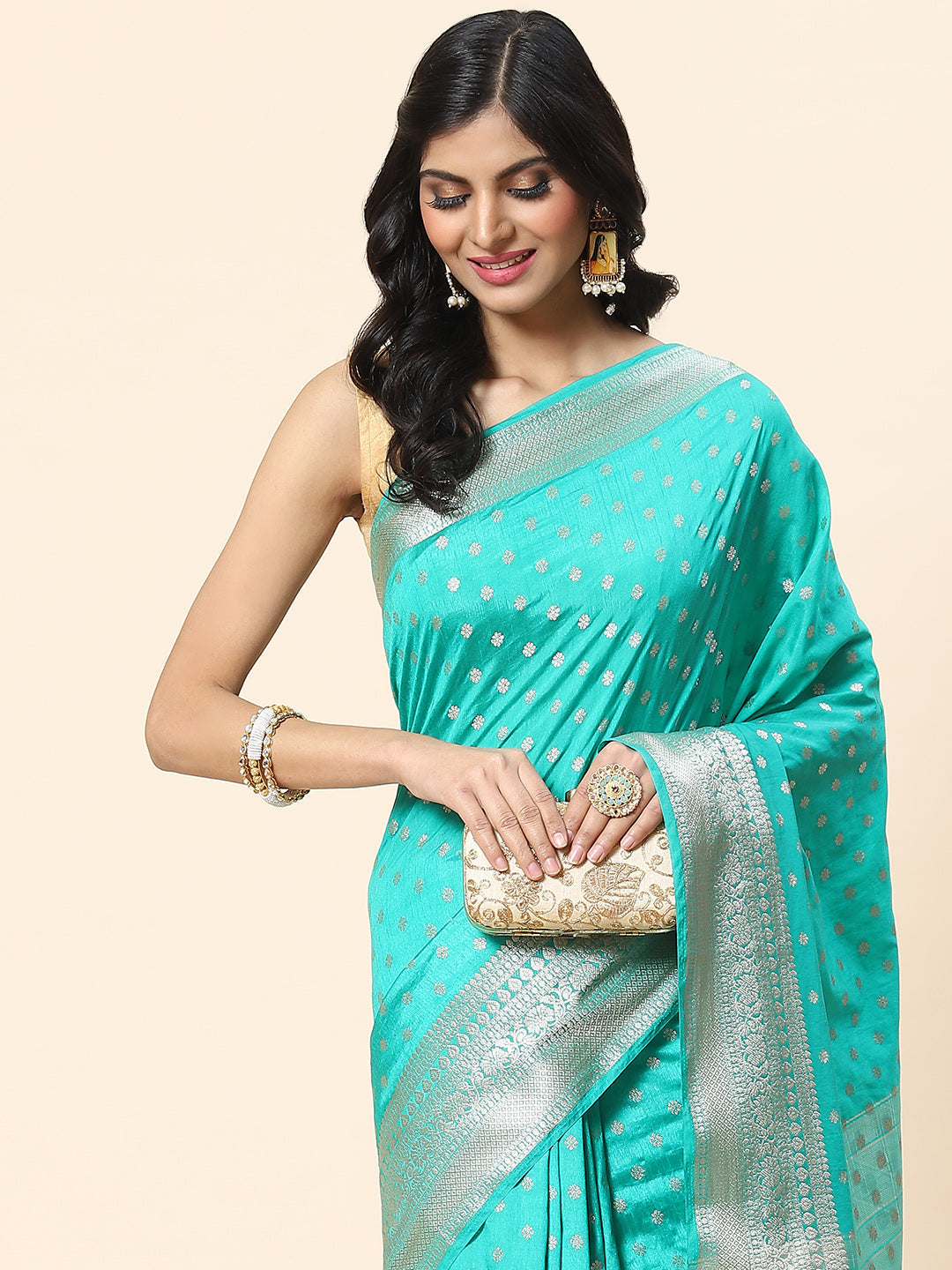 Zari Booti Handloom Woven Saree