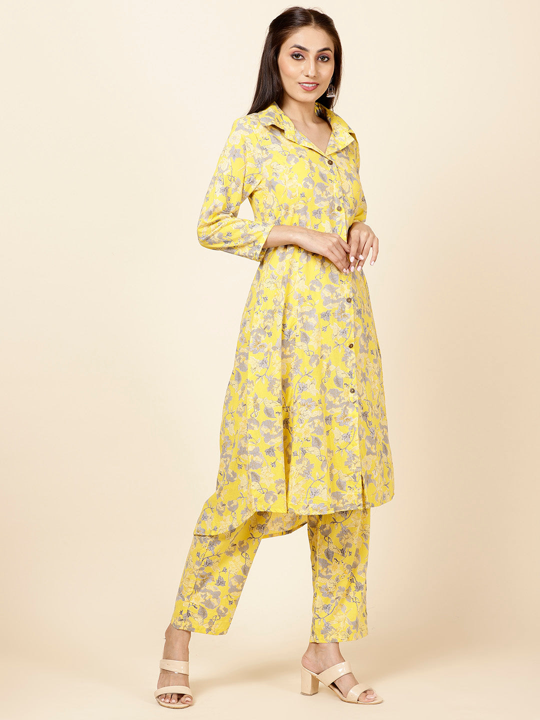 Floral Printed Cotton Kurta With Pants