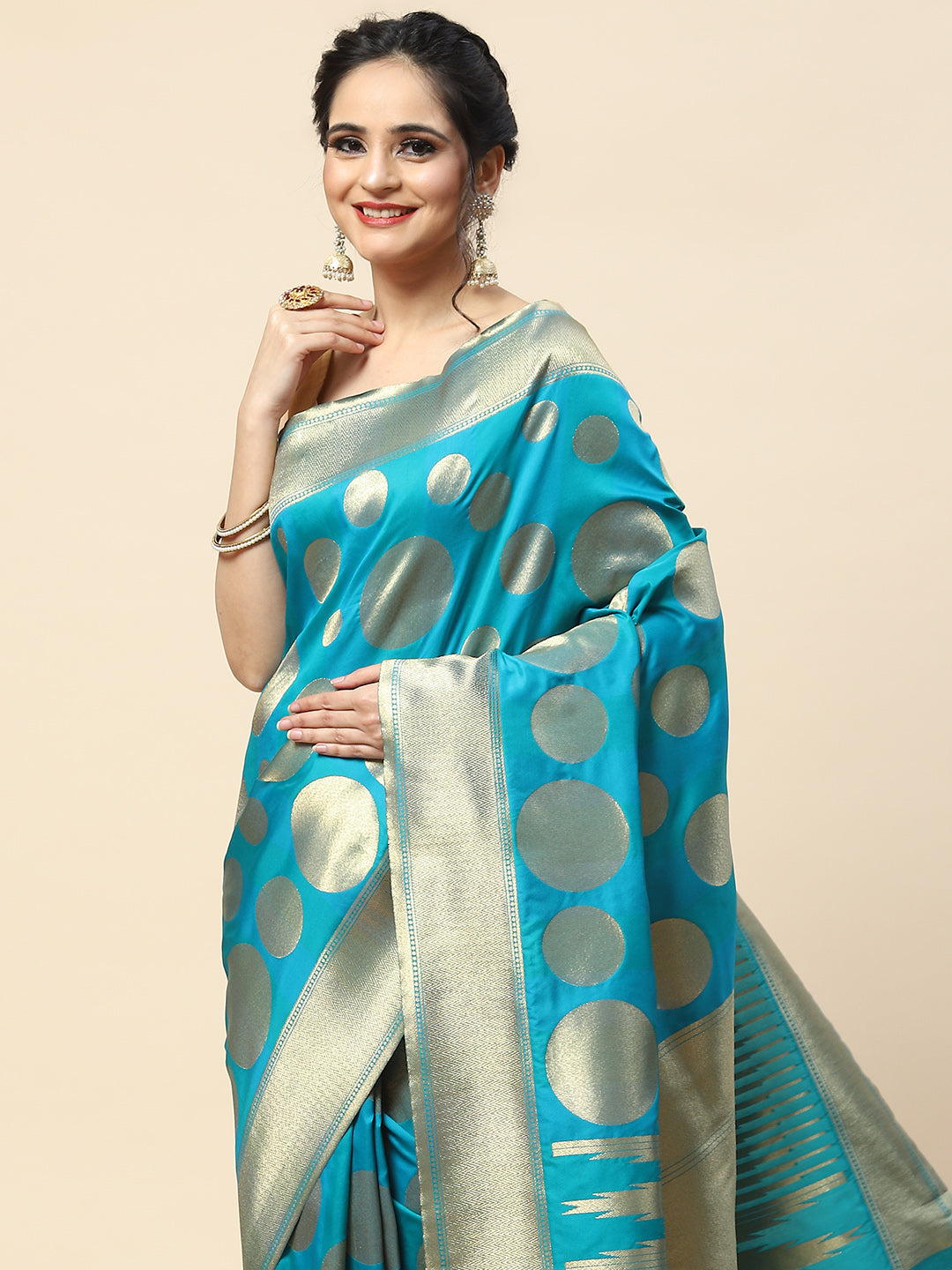 Zari Jaal Banarasi Woven Saree