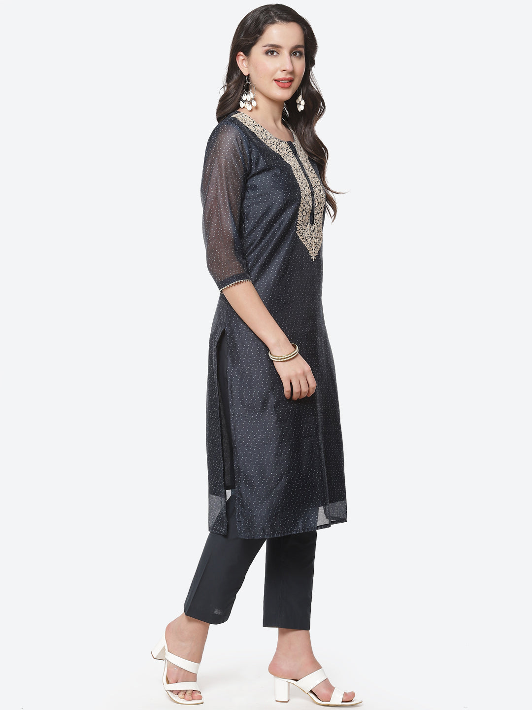 Neck Embroidered Chanderi Kurti With Pant