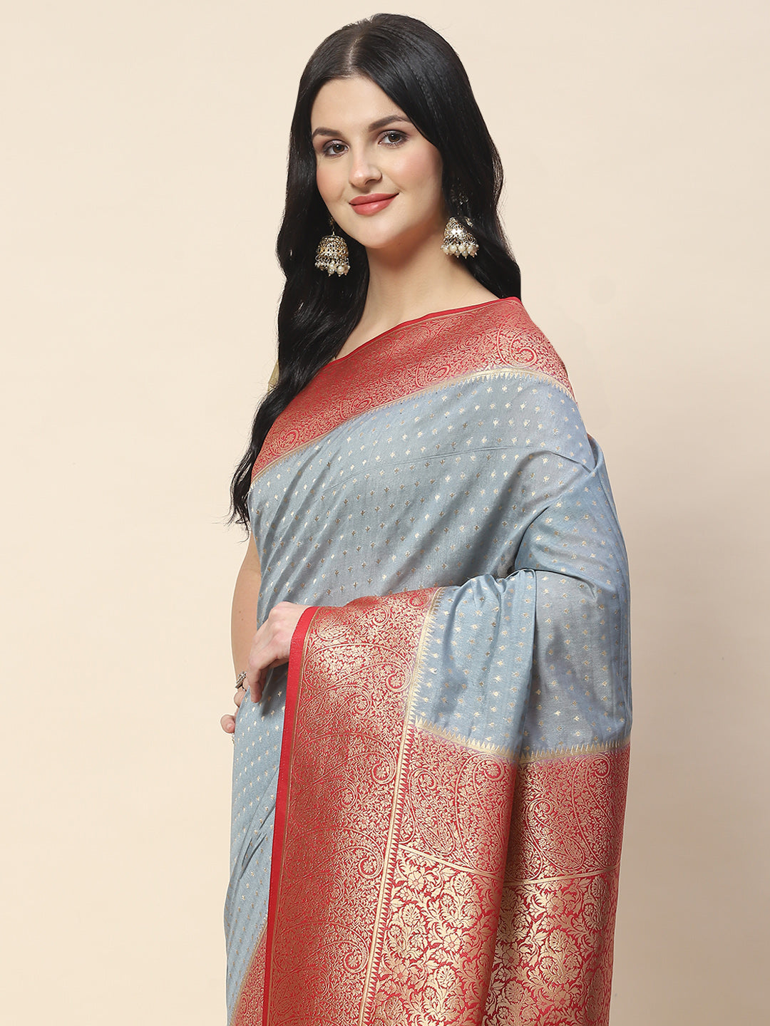 Zari Border Booti Woven Handloom Saree