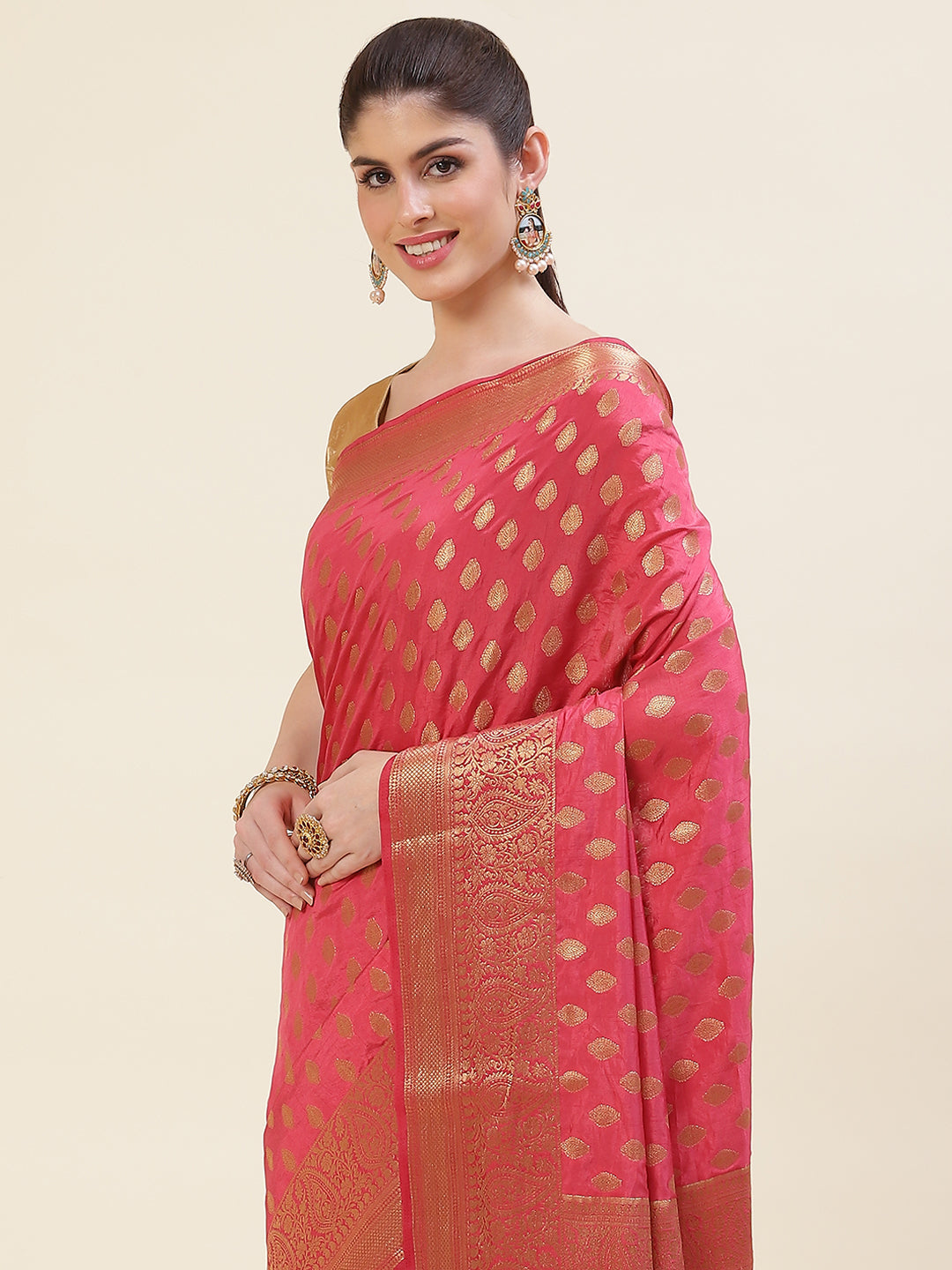 Zari Border Booti Handloom Woven Saree