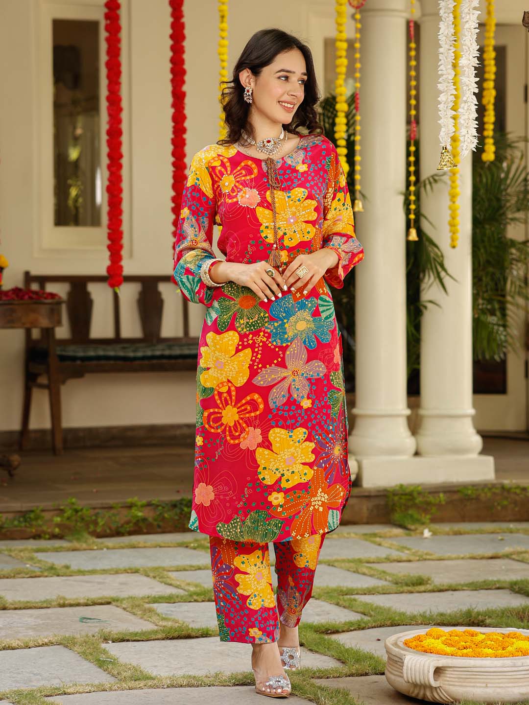 Floral Printed Crepe Kurta With Pants