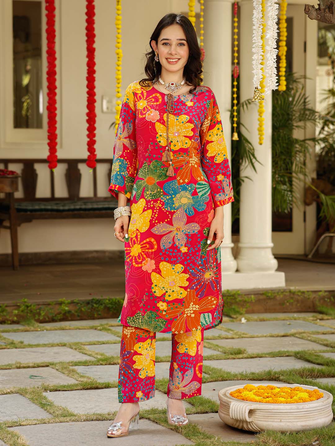 Floral Printed Crepe Kurta With Pants