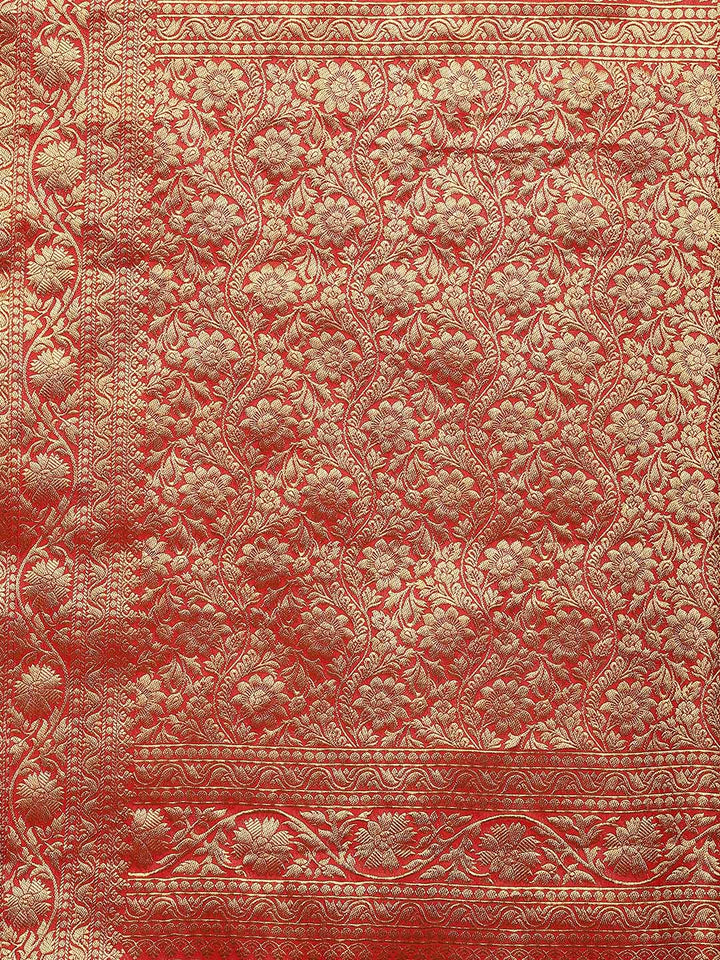 Zari Border Booti Art Handloom Woven Saree