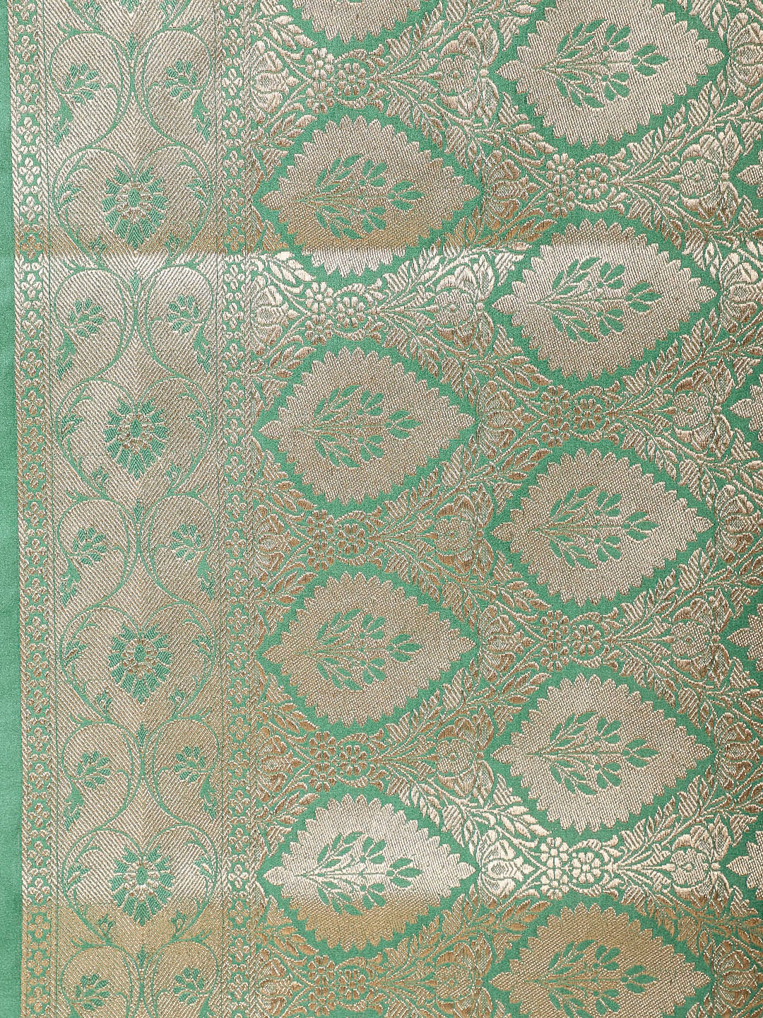 Zari Jaal Woven Banarsi Saree