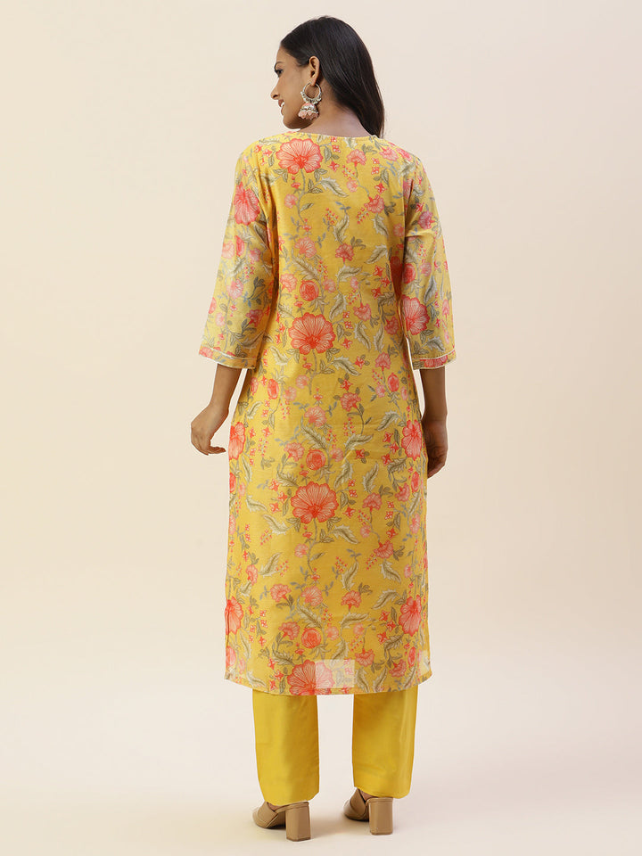 Printed &amp; Yoke Embroidered Chanderi Kurta With Pants