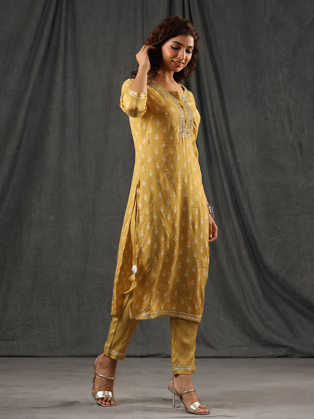 Printed Muslin Kurta With Pants