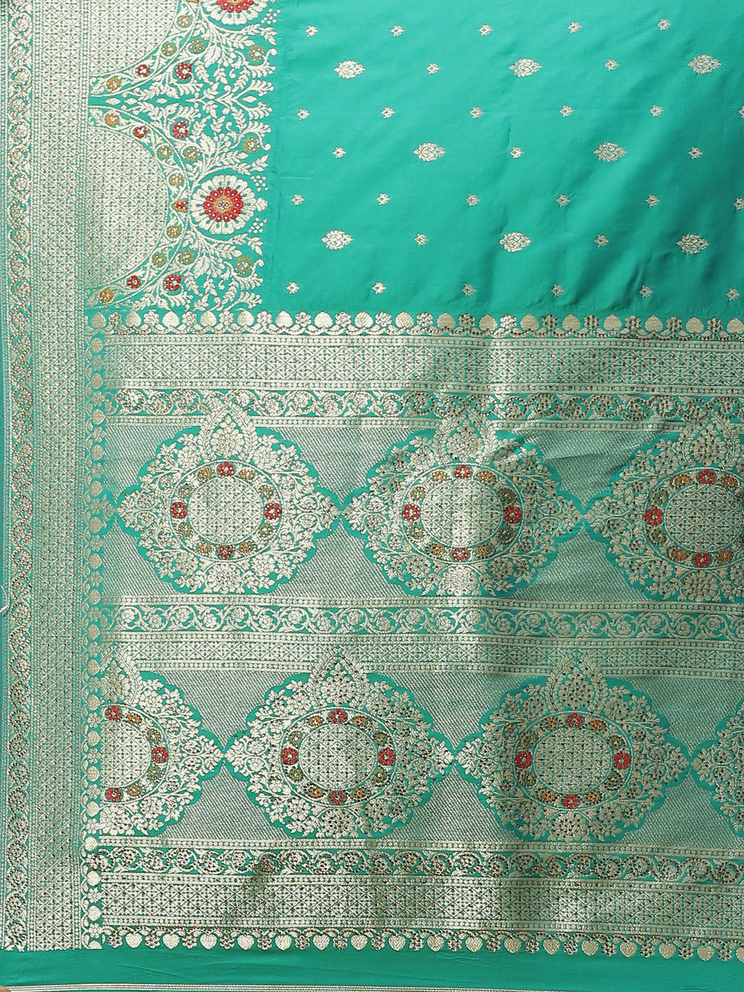 Banarasi Saree with Stone Booti