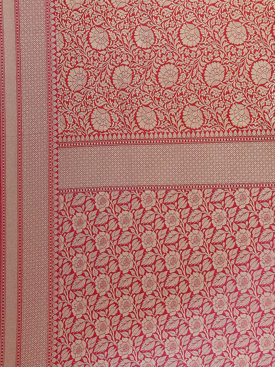 Zari Jaal Banarasi Woven Saree