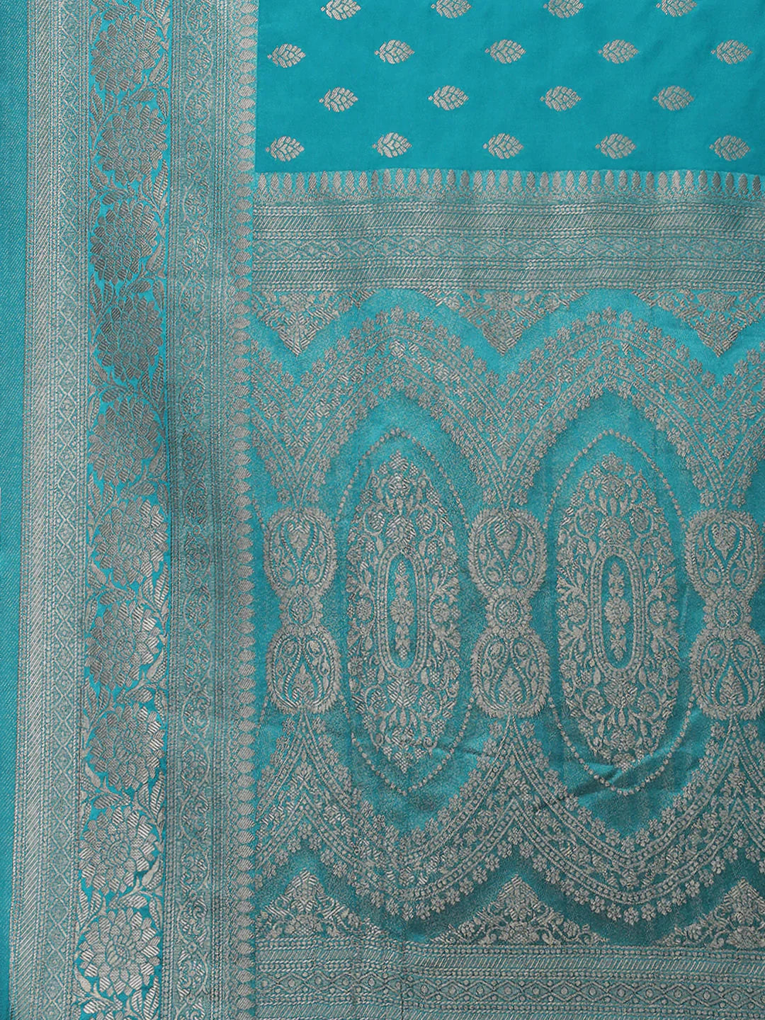 Zari Booti Handloom Woven Saree