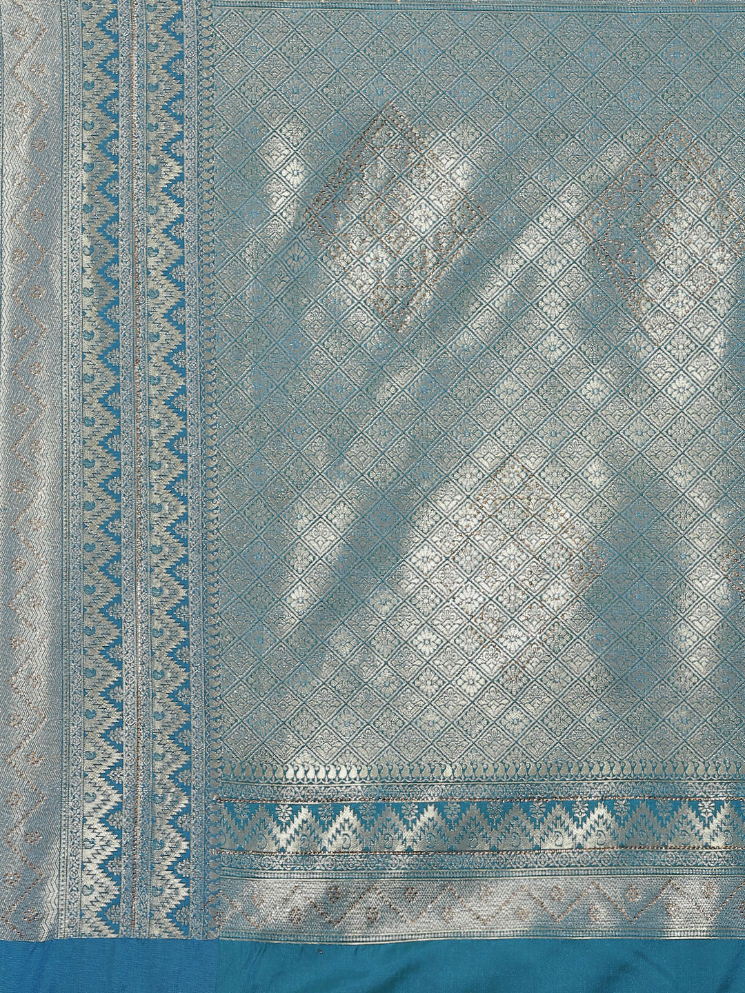 Art Handloom Saree with Brocade Zari Jaal Border