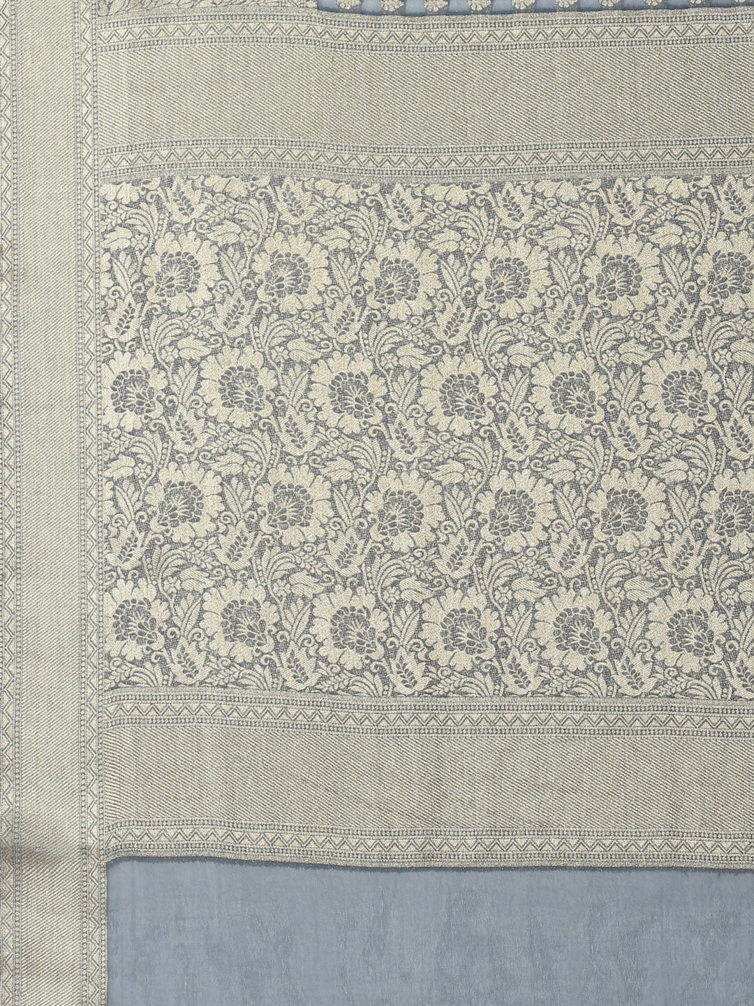 Zari Booti Georgette Plain Saree