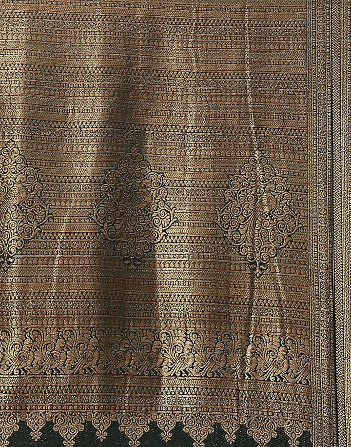 Zari Booti Crepe Saree