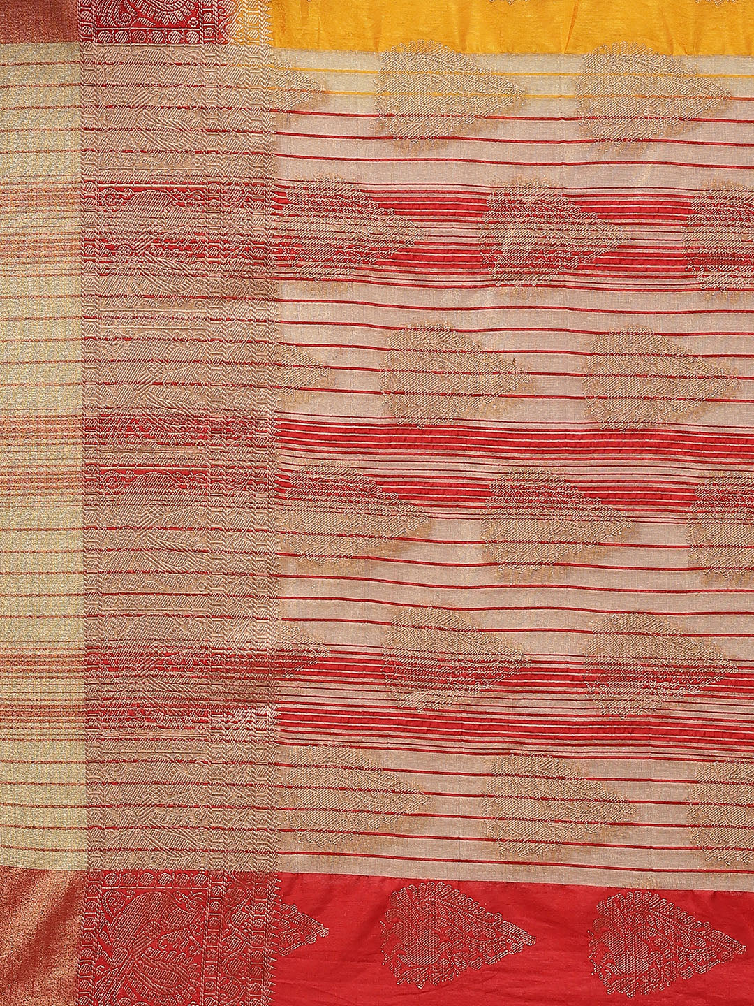 Zari Border Booti Art Handloom Woven Saree