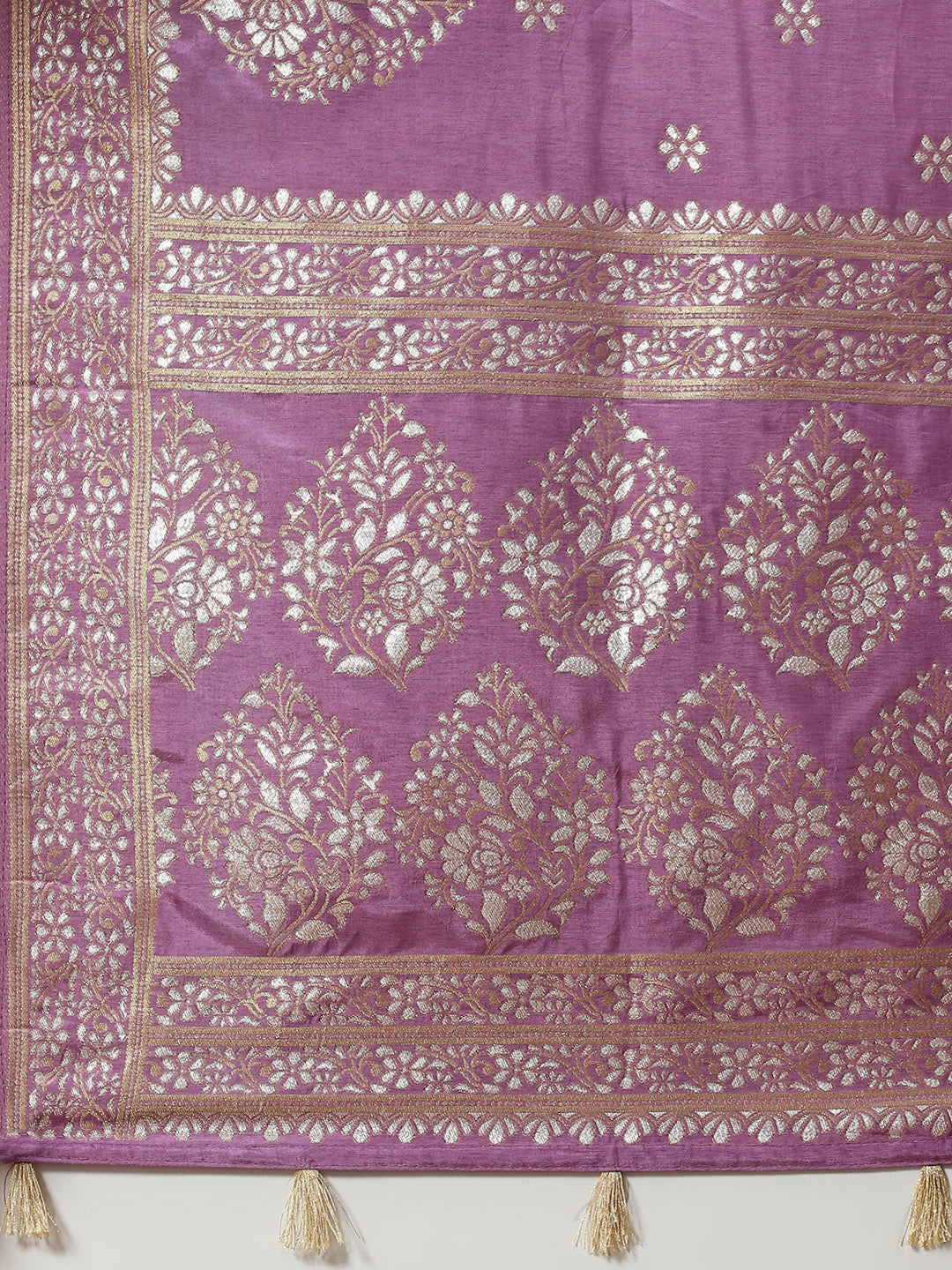 Zari Booti Woven Handloom Saree