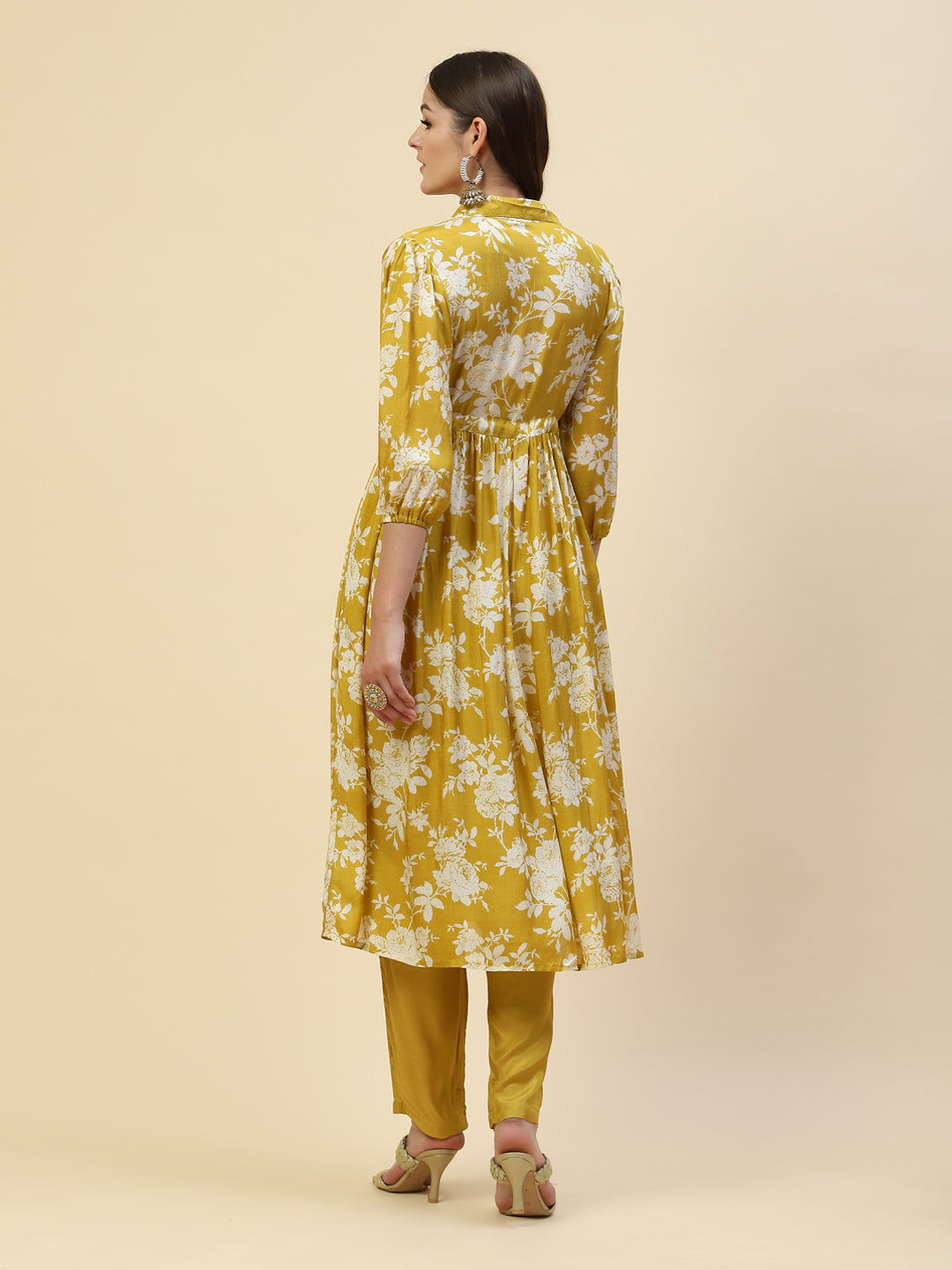 Floral Printed Muslin Kurta With Pants